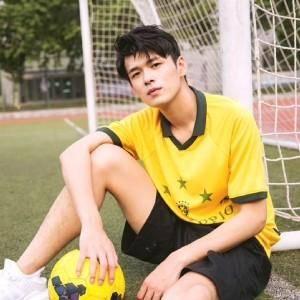 何咚咚前女友爆料视频在线观看,揭秘昔日恋情内幕 第1张 何咚咚前女友爆料视频在线观看,揭秘昔日恋情内幕 第1张